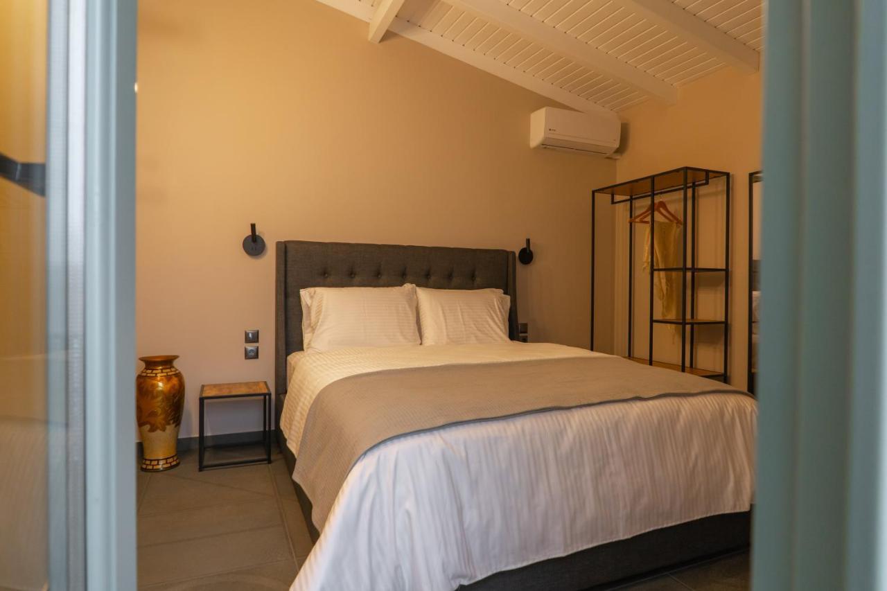 Villa Seafront Karma Luxury - An Escape From Reality à Kato Gatzea Extérieur photo
